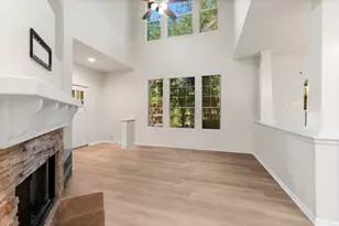 75 Scarlet Woods Ct, The Woodlands, TX 77380 - Photo 6