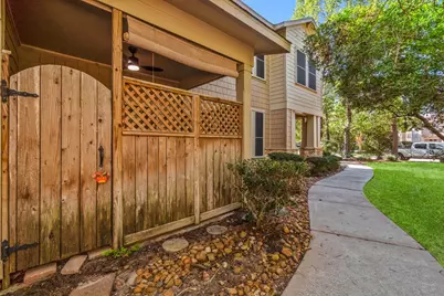 75 Scarlet Woods Court, The Woodlands, TX 77380 - Photo 22