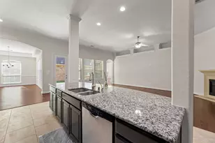 4918 Ava Meadows Ln, Sugar Land, TX 77479 - Photo 10