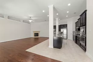 4918 Ava Meadows Ln, Sugar Land, TX 77479 - Photo 10
