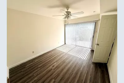 11983 Bob White Drive #844, Houston, TX 77035 - Photo 8