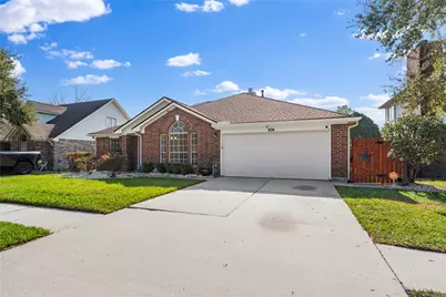 806 N Willow Drive, Houston, TX 77073 - Photo 1