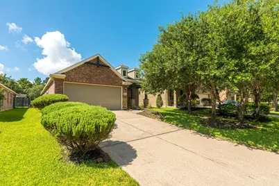 15 Butternut Grove Place, Tomball, TX 77375 - Photo 2