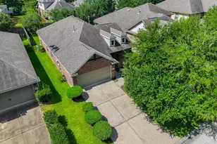 15 Butternut Grove Place, Tomball, TX 77375 - Photo 32