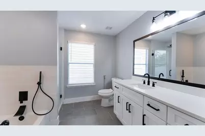 3819 W Traditions Court, Houston, TX 77082 - Photo 24