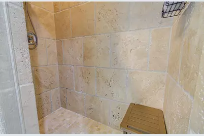 202 25th Street #202, Galveston, TX 77550 - Photo 18