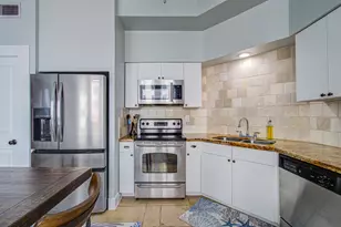 202 25th St, Galveston, TX 77550 - Photo 10