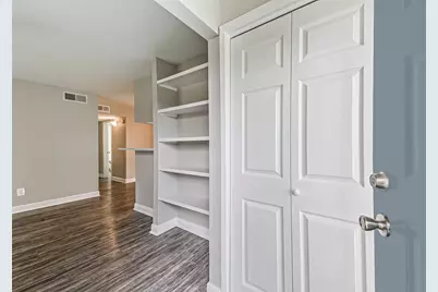 1111 W Main Street #1004, League City, TX 77573 - Photo 2