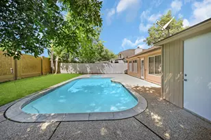 2910 Norwich St, Pearland, TX 77584 - Photo 26