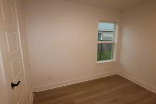 13925 Baikal Mnr Dr, Santa Fe, TX 77510 - Photo 18
