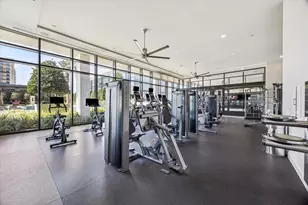 9757 Katy Freeway, Houston, TX 77024 - Photo 20