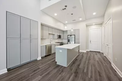 9757 Katy Freeway #822, Houston, TX 77024 - Photo 6