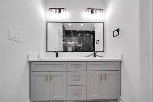 4902 Higgins St, Houston, TX 77033 - Photo 14