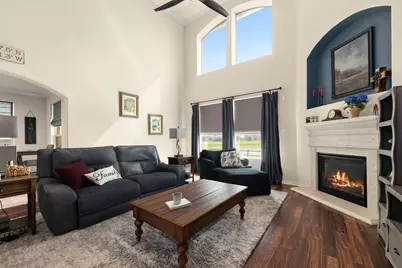 2303 Crescent Water, Rosenberg, TX 77471 - Photo 10
