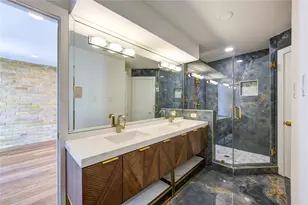 7612 Olympia Dr, Houston, TX 77063 - Photo 22
