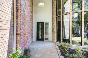 7612 Olympia Dr, Houston, TX 77063 - Photo 2