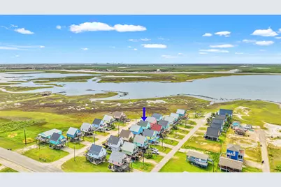 218 Sea Oats Drive, Surfside Beach, TX 77541 - Photo 4