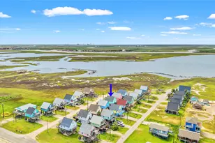 218 Sea Oats Dr, Surfside Beach, TX 77541 - Photo 4