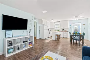 218 Sea Oats Dr, Surfside Beach, TX 77541 - Photo 10