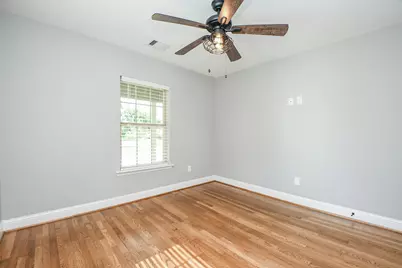 311 E 35th Street, Houston, TX 77018 - Photo 10