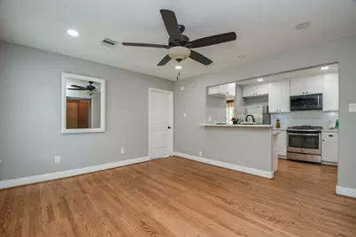 311 E 35th Street, Houston, TX 77018 - Photo 14