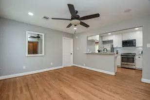 311 E 35th St, Houston, TX 77018 - Photo 14