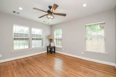 311 E 35th Street, Houston, TX 77018 - Photo 18