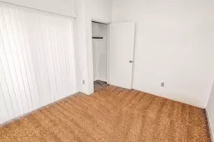 10102 Waterstone St, Houston, TX 77042 - Photo 10