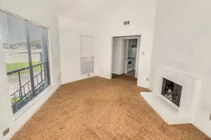 10102 Waterstone St, Houston, TX 77042 - Photo 12