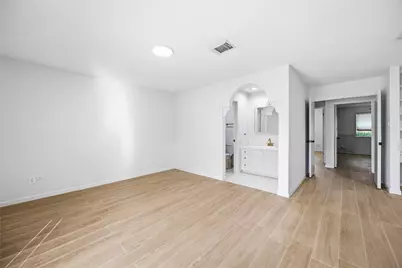 16202 Mill Point Drive, Houston, TX 77059 - Photo 26