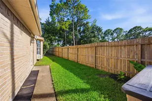 16202 Mill Point Dr, Houston, TX 77059 - Photo 30