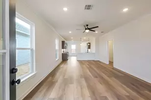 818 Countryside Glade Ln, Rosharon, TX 77583 - Photo 2
