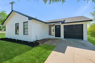 221 N Baron St, Bellville, TX 77418 - Photo 1