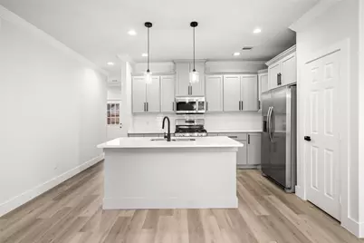 8056 Meadowbrook Drive, Houston, TX 77017 - Photo 10