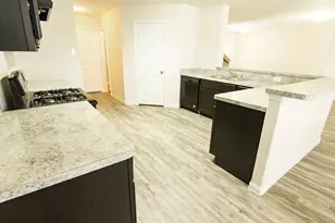 6011 Fading Night Dr, Houston, TX 77048 - Photo 6