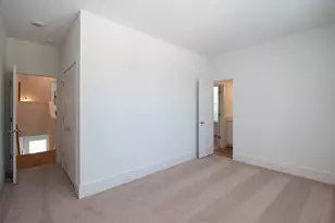 7613 Victory Reserve St, Houston, TX 77088 - Photo 18
