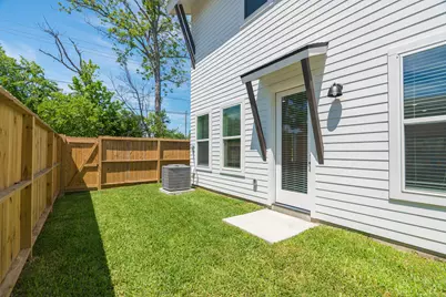 7613 Victory Reserve Street, Houston, TX 77088 - Photo 38