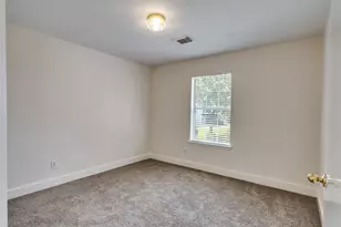 11914 Longwood Garden Way, Houston, TX 77047 - Photo 18