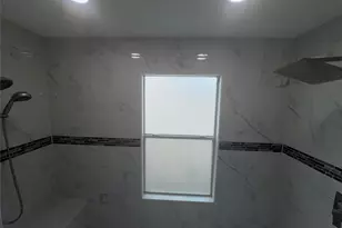 11914 Longwood Garden Way, Houston, TX 77047 - Photo 26