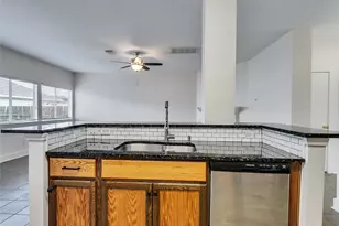 11914 Longwood Garden Way, Houston, TX 77047 - Photo 14