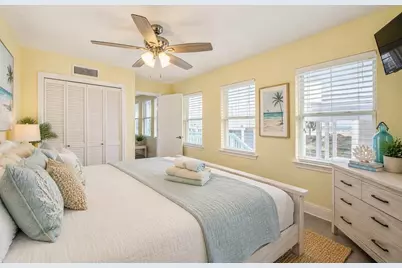 21225 Gulf Dr, Galveston, TX 77554 - Photo 14