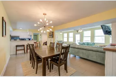 21225 Gulf Dr, Galveston, TX 77554 - Photo 18