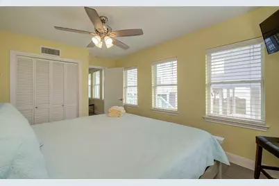 21225 Gulf Dr, Galveston, TX 77554 - Photo 14