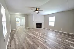 310 Paddock Rd, Willis, TX 77378 - Photo 2