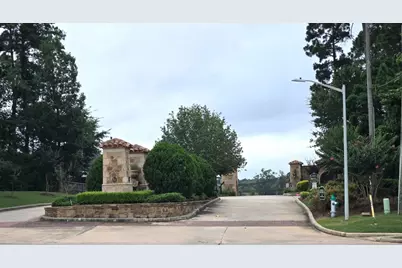 1713 Mission Oaks Court, Conroe, TX 77304 - Photo 4