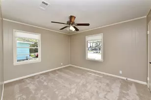 105 W Saunders St, League City, TX 77573 - Photo 26