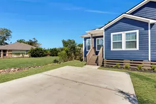 4837 Paula St, Houston, TX 77033 - Photo 2