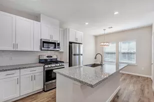 4837 Paula St, Houston, TX 77033 - Photo 6