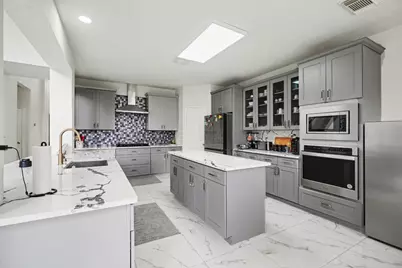 310 Banter Trails Drive, Houston, TX 77049 - Photo 10