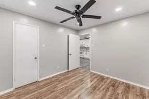 1409 20th St, Huntsville, TX 77340 - Photo 14